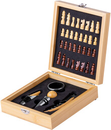 �achy se sadou na v�no Kaspar, p��rodn�