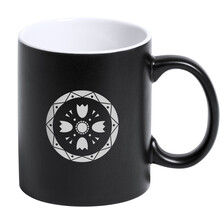 Hrnek Covory, �ern�, b�l�