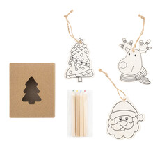 V�no�n� ozdoby na vybarven� na strome�ek Oppland, p��rodn�