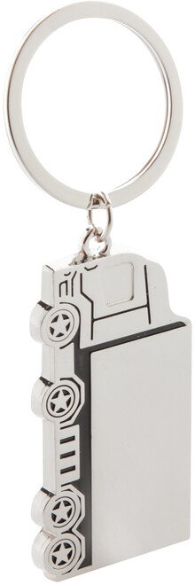 P��v�ek na kl��e Basset, st��brn�